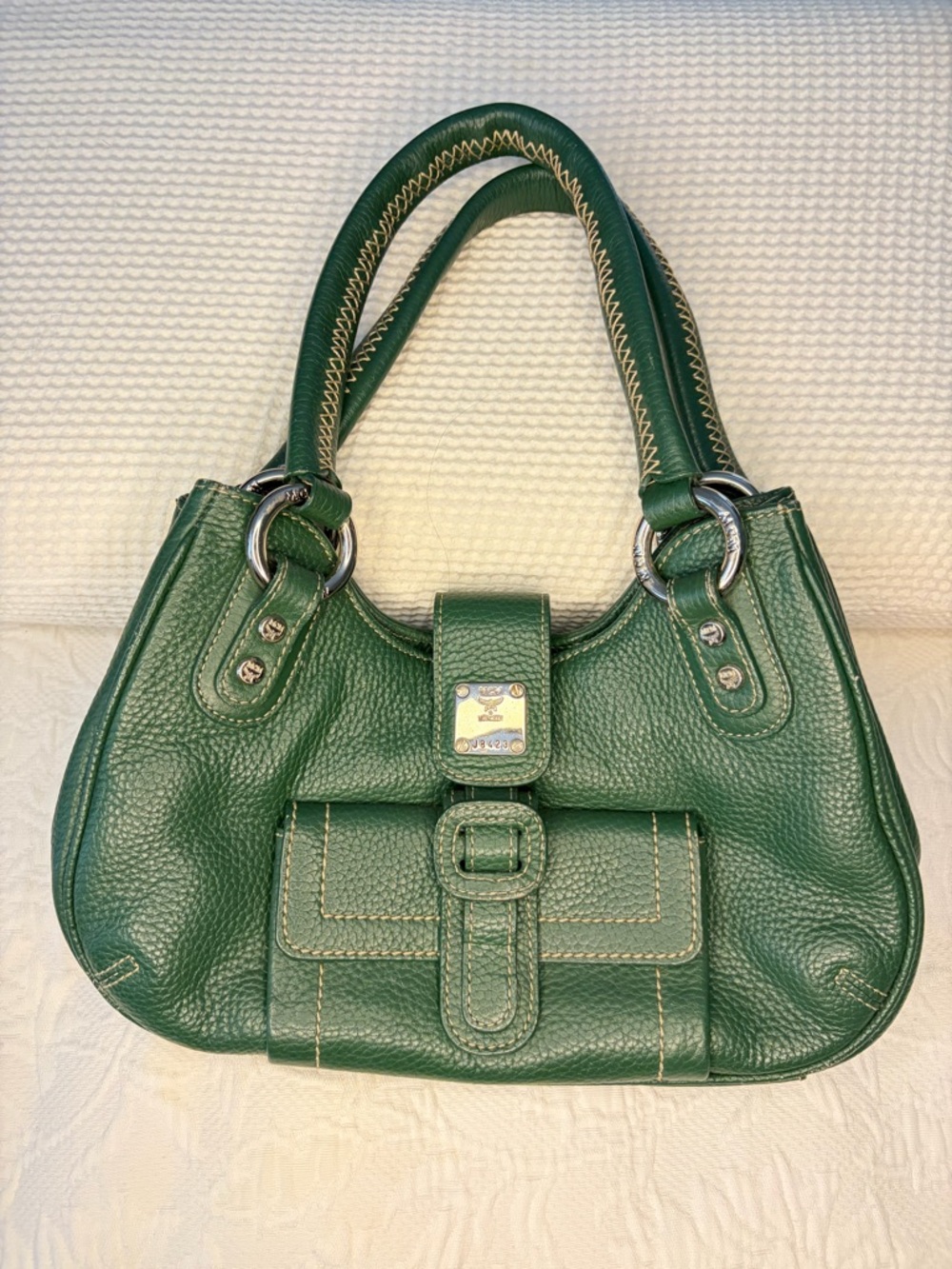 MCM Authenticated Green Leather Shoulder Bag with Front Pocket